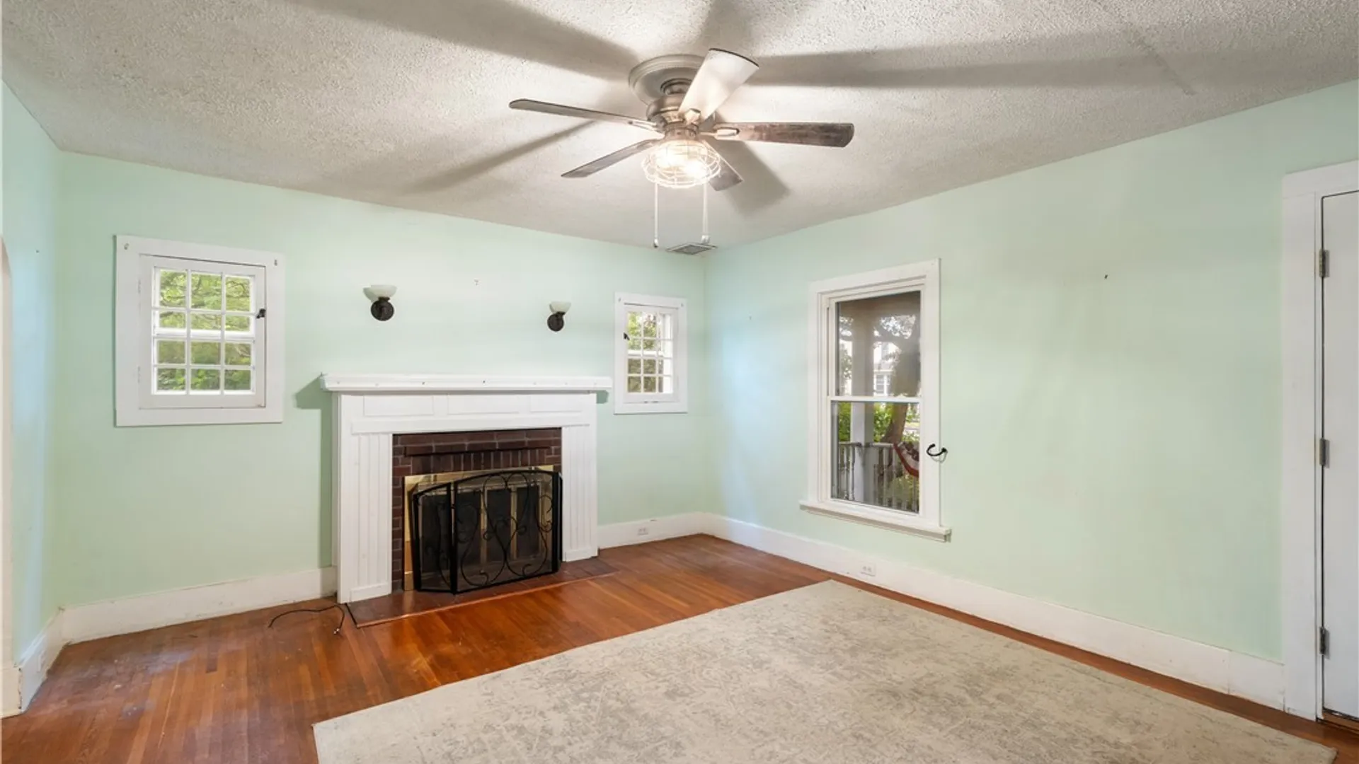 Property at 72 Jefferson Street, Warsaw, NY 14569 5