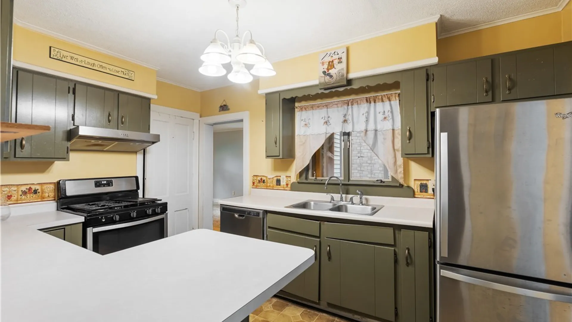 Property at 72 Jefferson Street, Warsaw, NY 14569 10