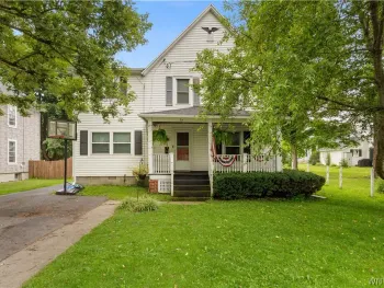 Property at 72 Jefferson Street, Warsaw, NY 14569