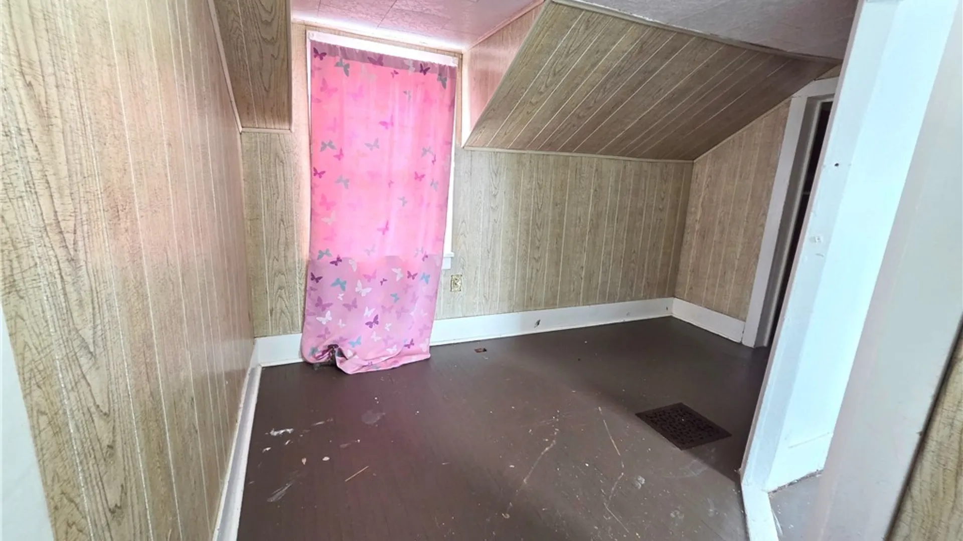 Property at 146 Hoyt Street, Dunkirk, NY 14048 16