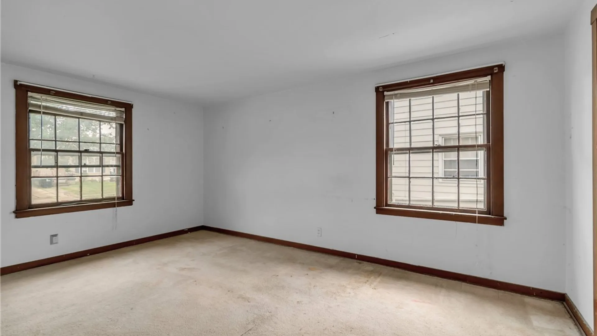 Property at 101 Henderson Avenue, Tonawanda, NY 14217 8