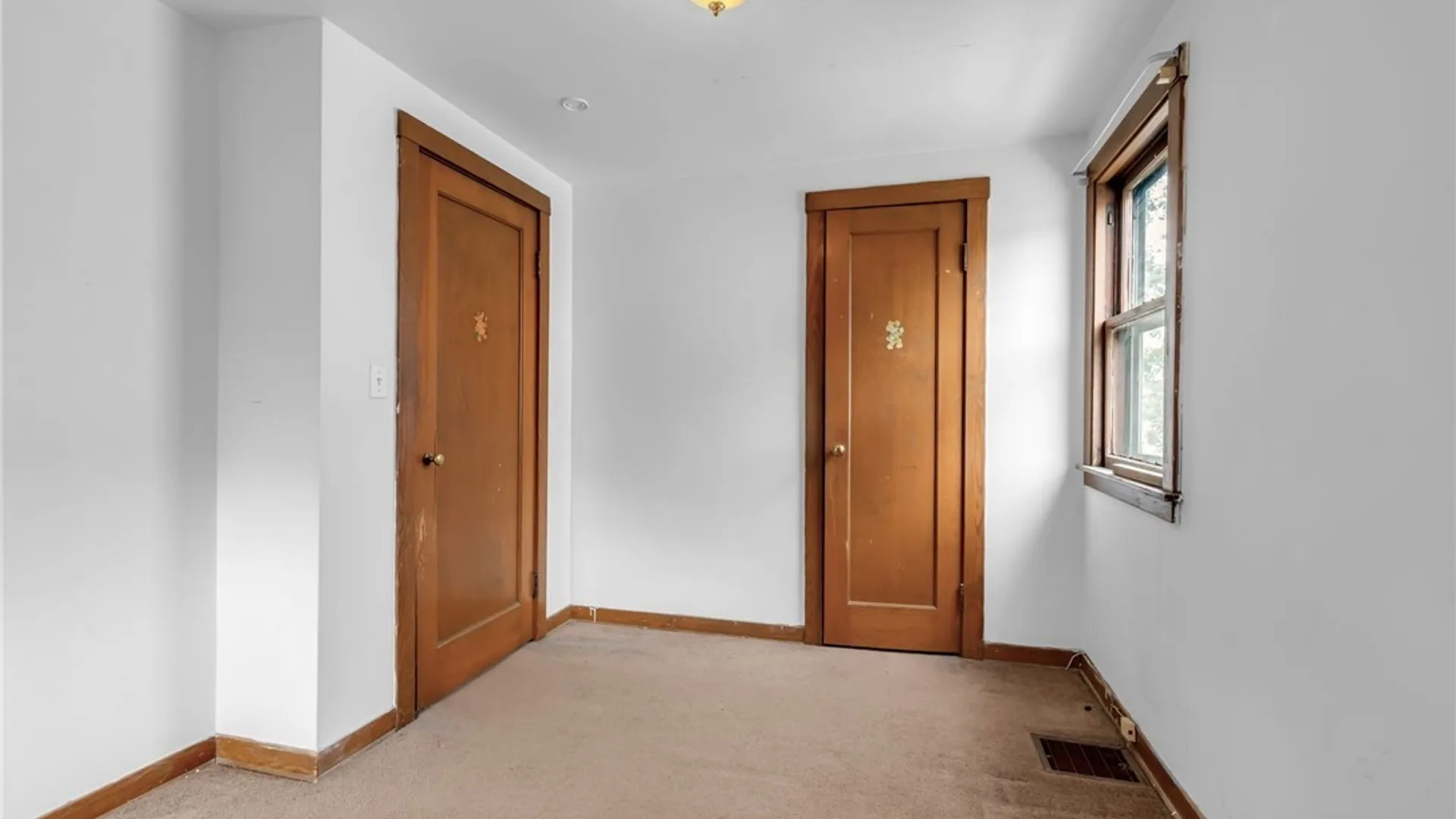 Property at 101 Henderson Avenue, Tonawanda, NY 14217 16