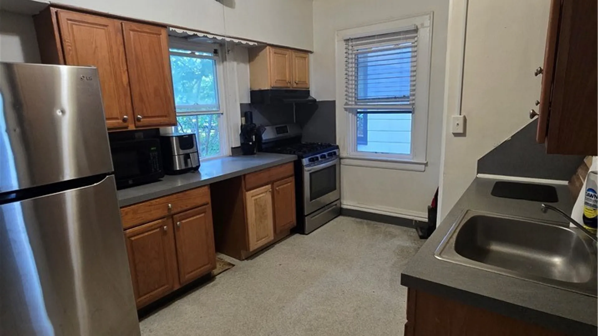 Property at 852 Ackerman Avenue, Syracuse, NY 13210 8