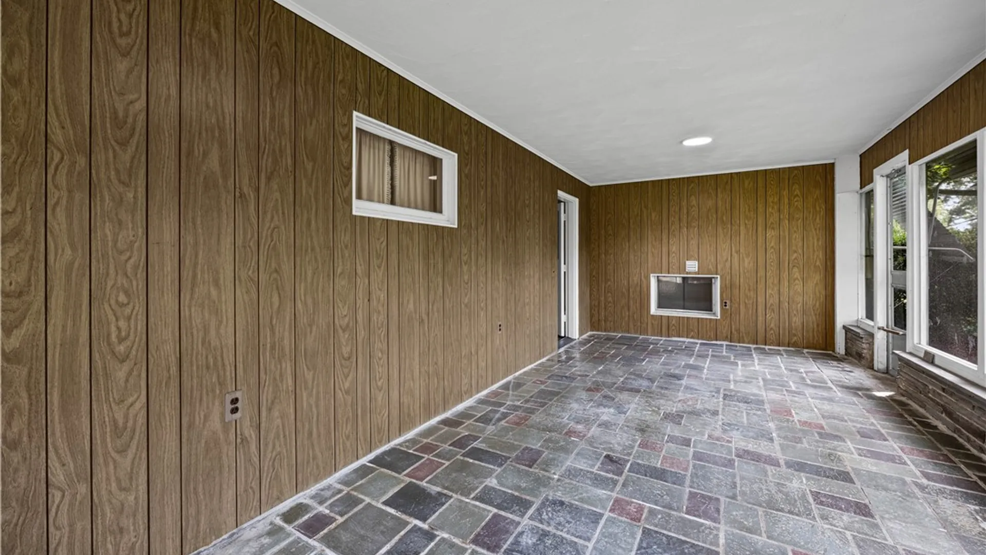 Property at 599 Bonnie Brae Avenue, Brighton, NY 14618 36