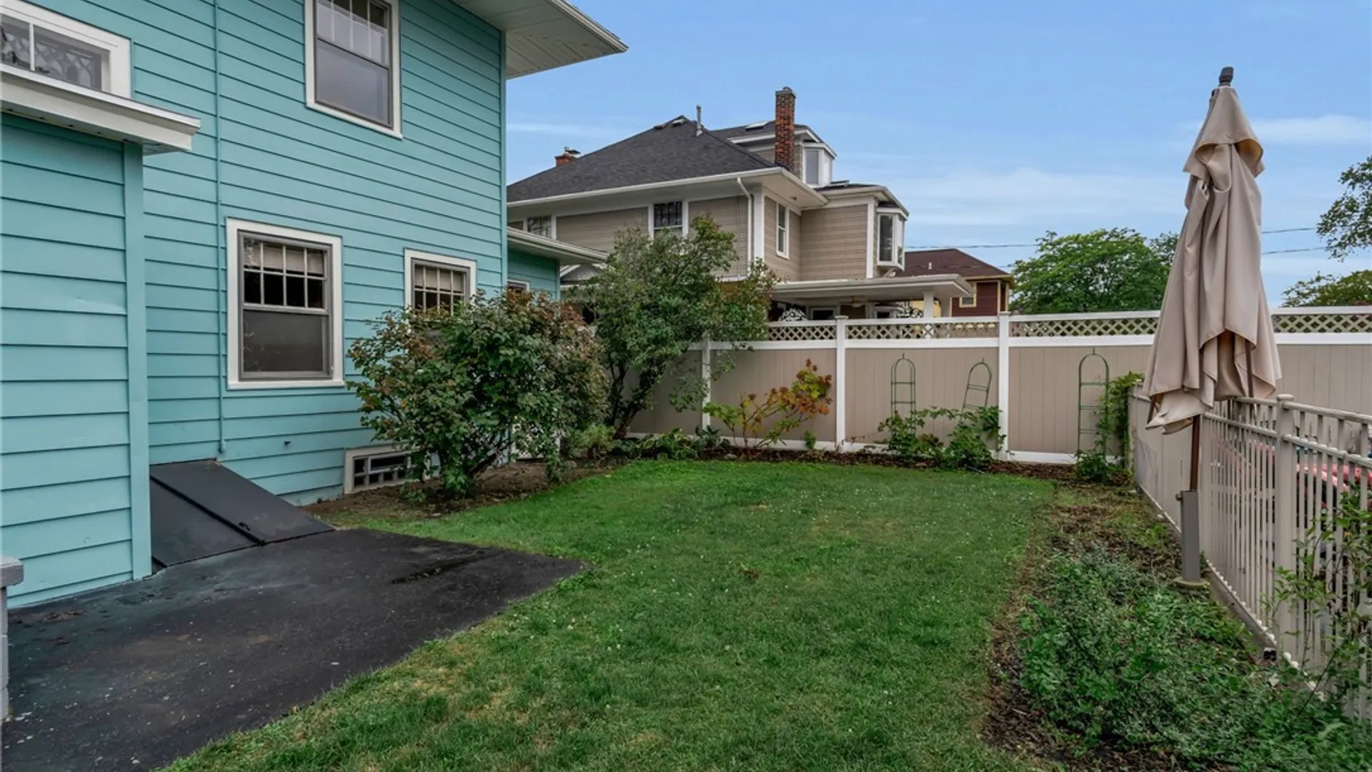 Property at 387 Woodbridge Avenue, Buffalo, NY 14214 39