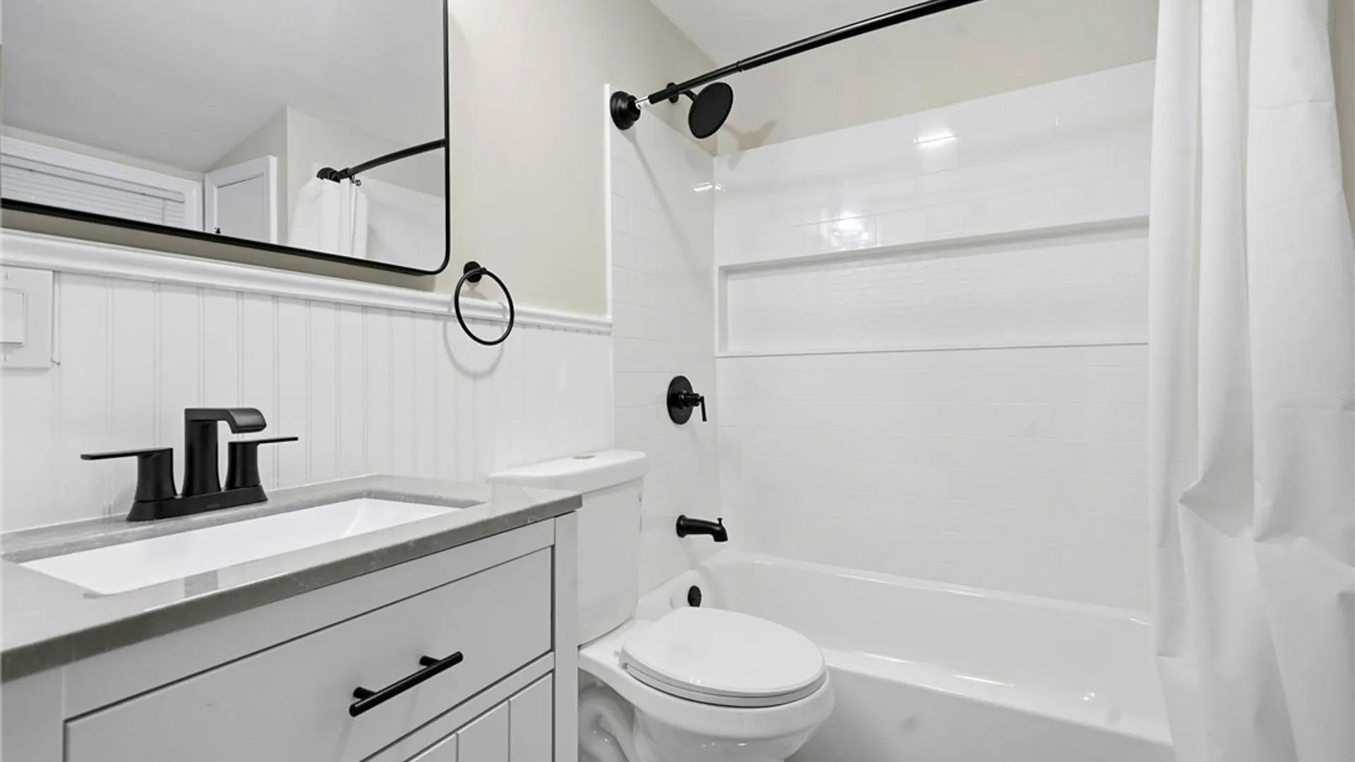 Property at 298 Lowell Road, Tonawanda, NY 14217 28