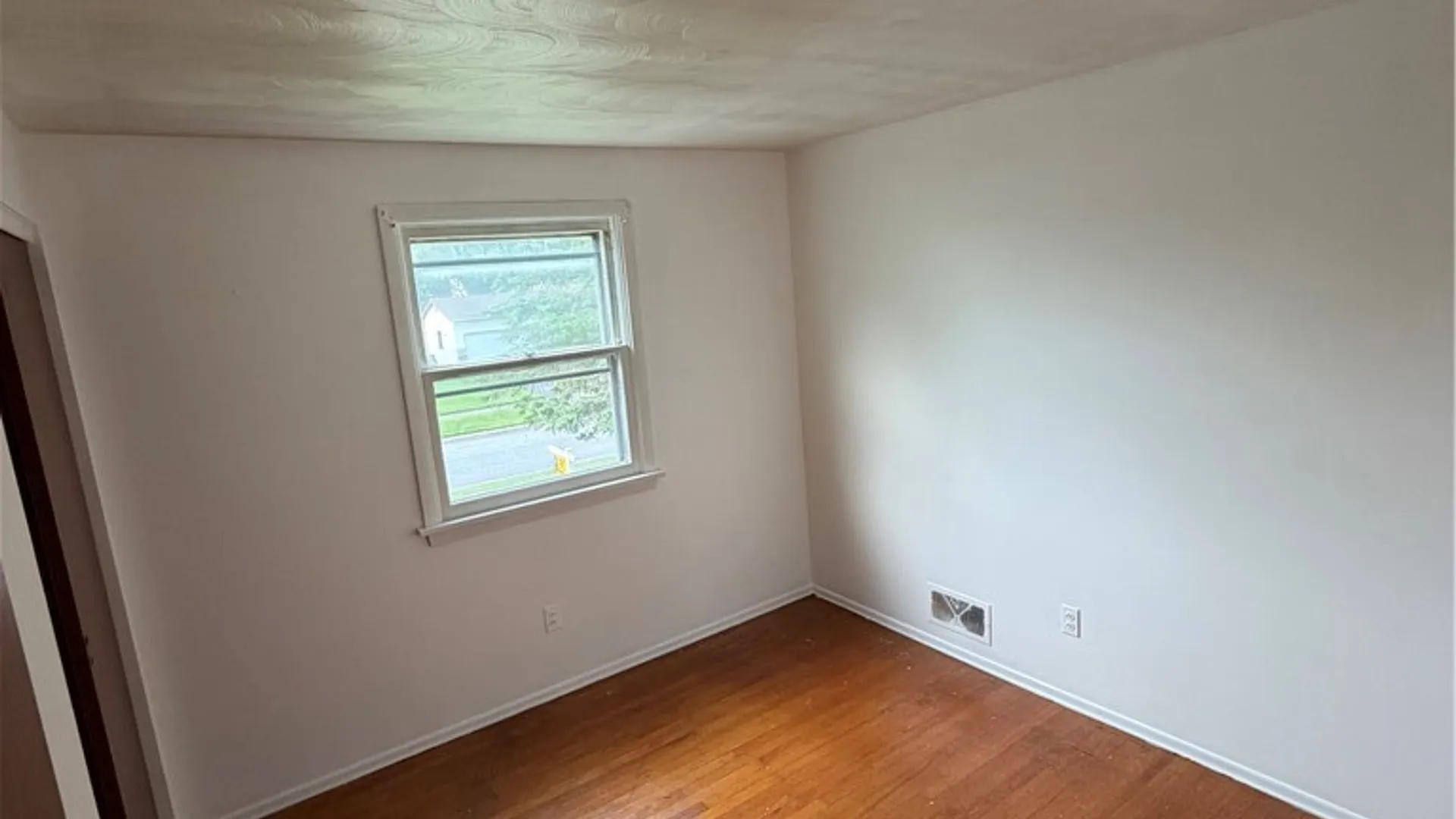Property at 11 Morningstar Drive, Gates, NY 14606 20