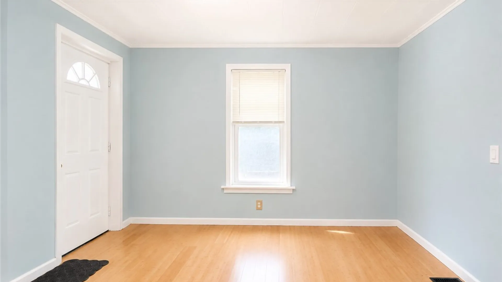 Property at 55 Myrtle St Street, Rochester, NY 14606 4