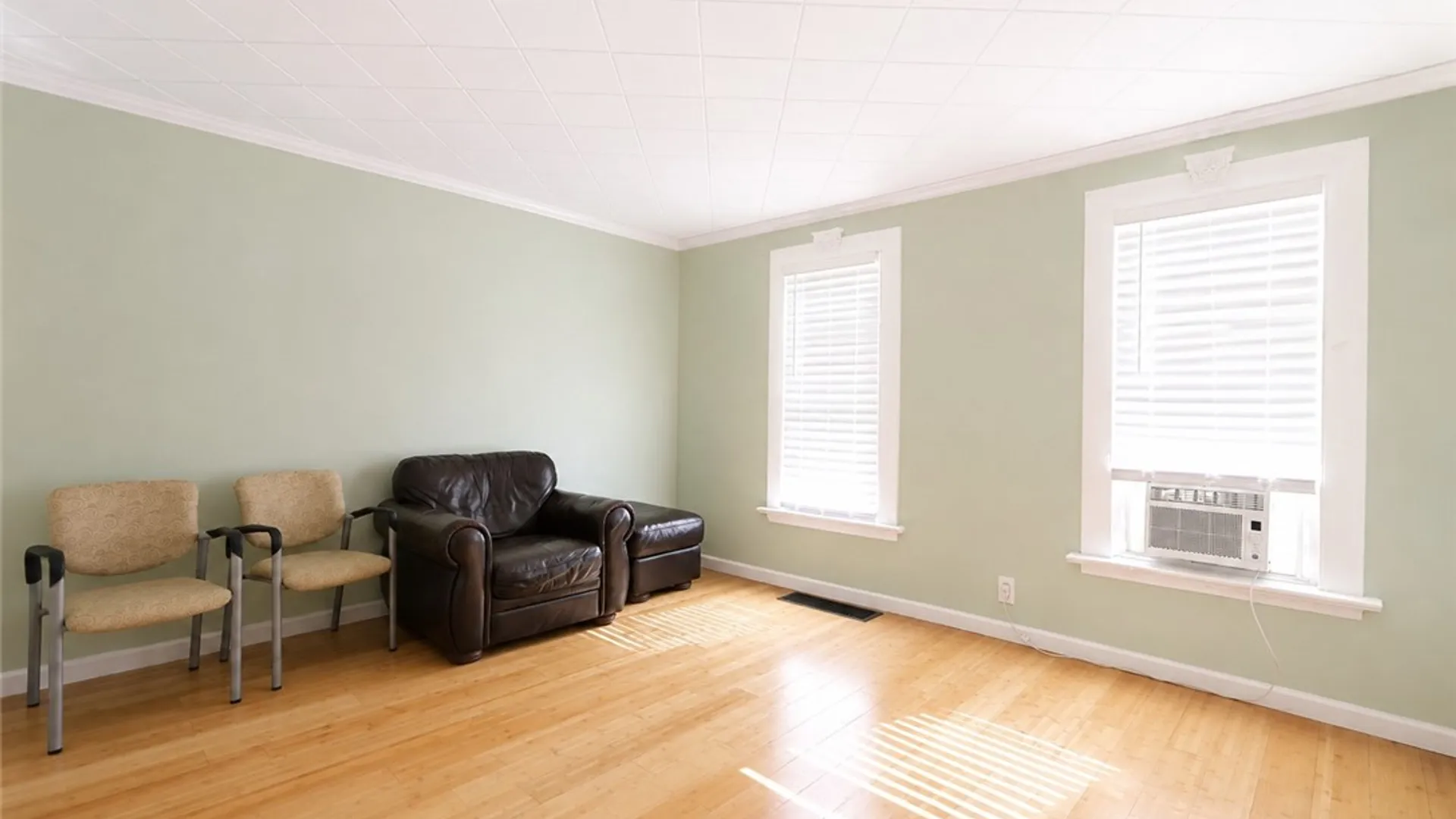 Property at 55 Myrtle St Street, Rochester, NY 14606 5