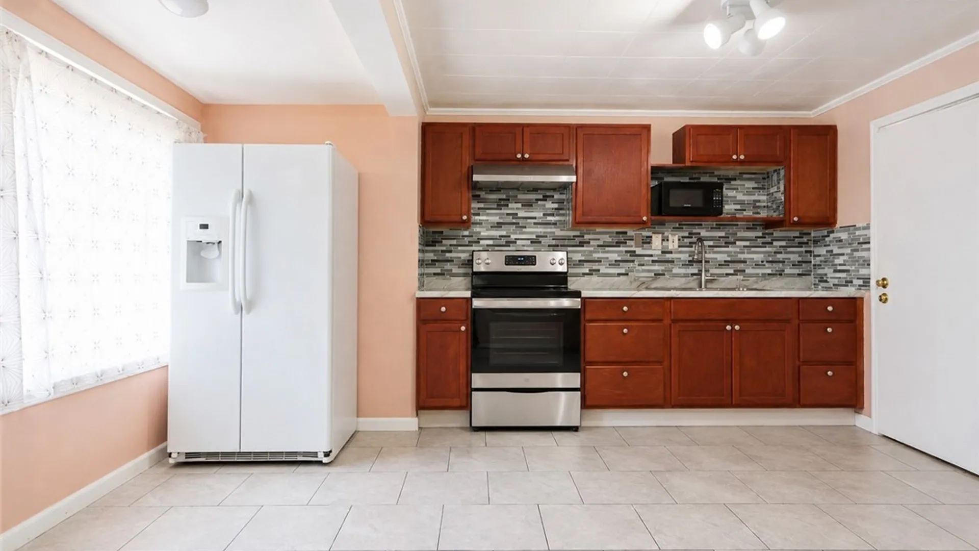 Property at 55 Myrtle St Street, Rochester, NY 14606 9