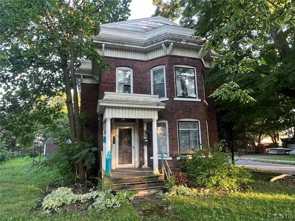 Property at 415 W Broadway, Fulton, NY 13069