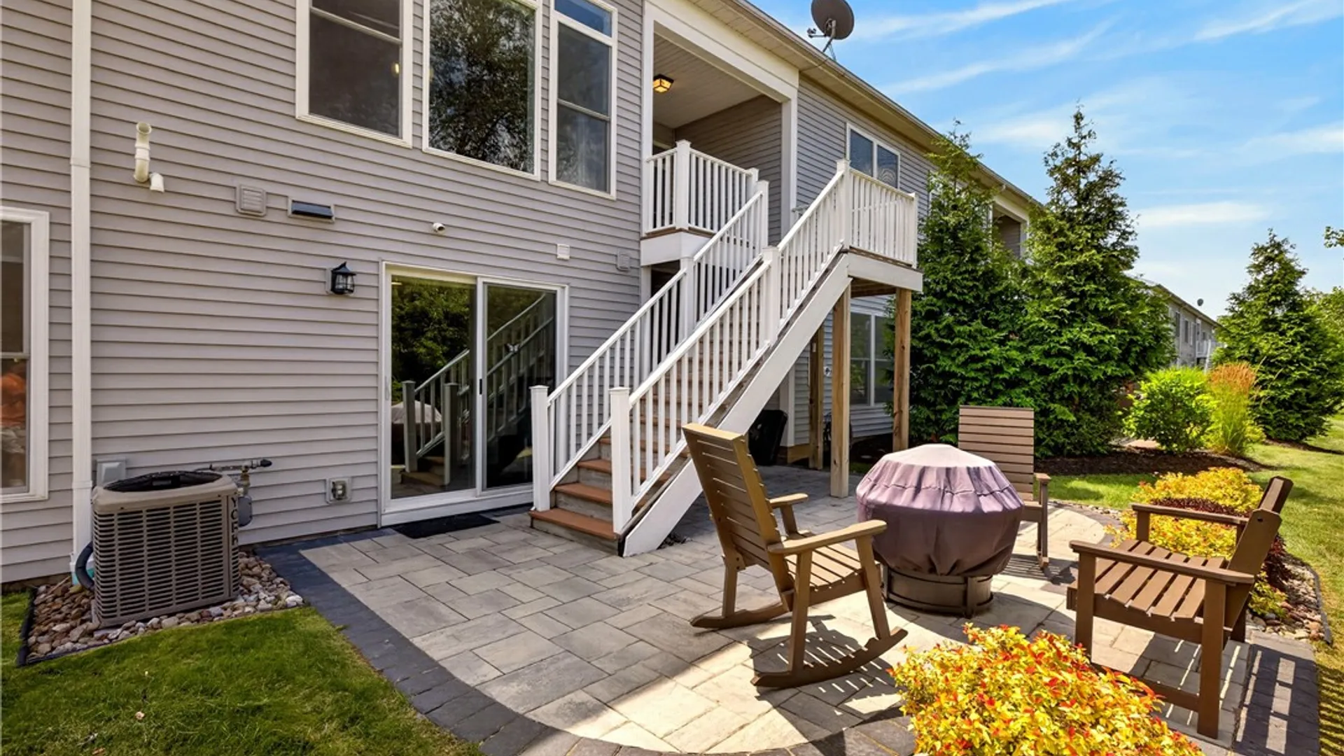 Property at 6956 Wyndham Hl, Victor, NY 14564 6