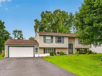 Property at 26 Spicewood Lane, Chili, NY 14624