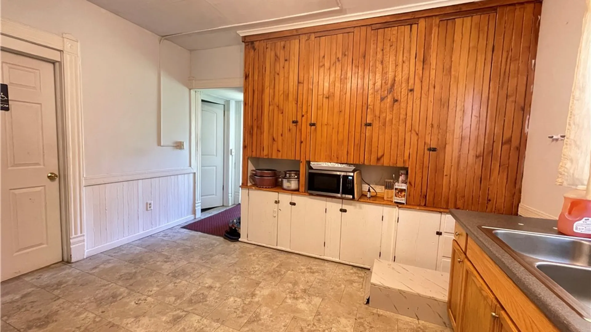 Property at 222 Bassett Street, Syracuse, NY 13210 8