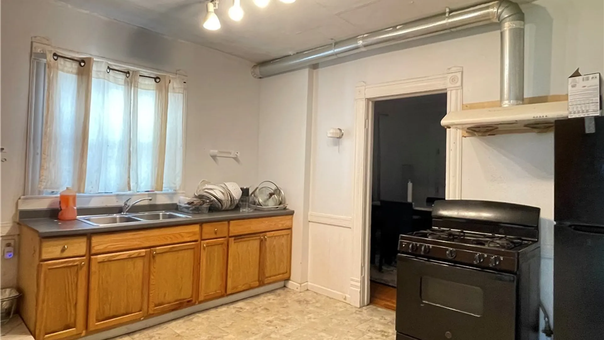 Property at 222 Bassett Street, Syracuse, NY 13210 6