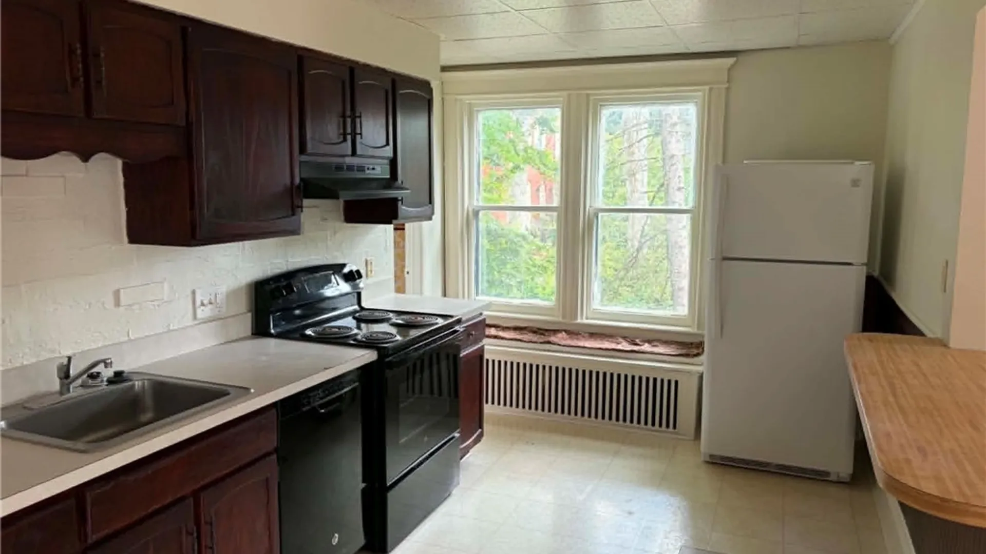 Property at 212 & 212 1/2 Lakeview Avenue, Jamestown, NY 14701 3