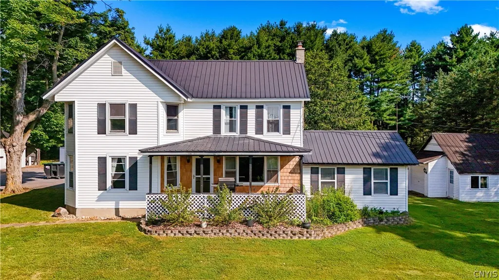 Property at 6657 Fairway Drive, Westmoreland, NY 13476