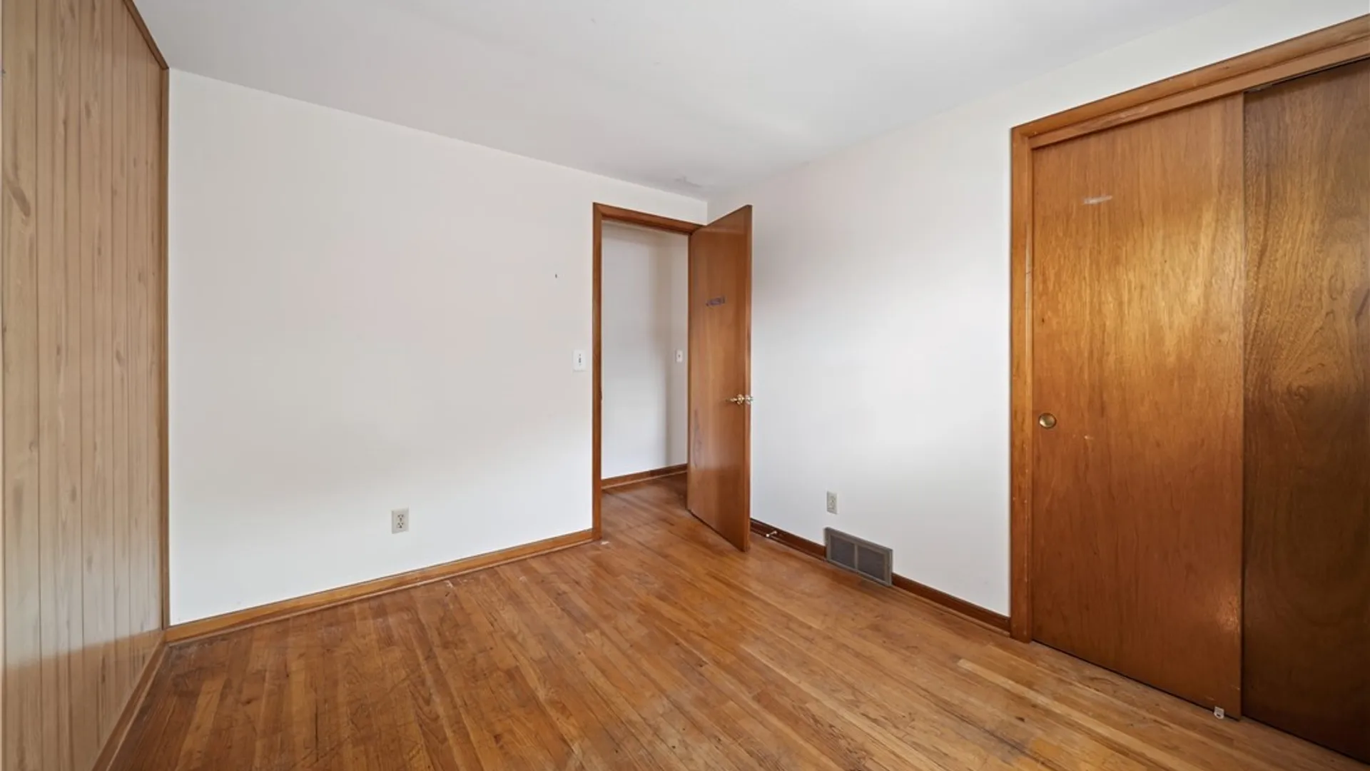 Property at 7886 Walnut Place, Clay, NY 13090 19