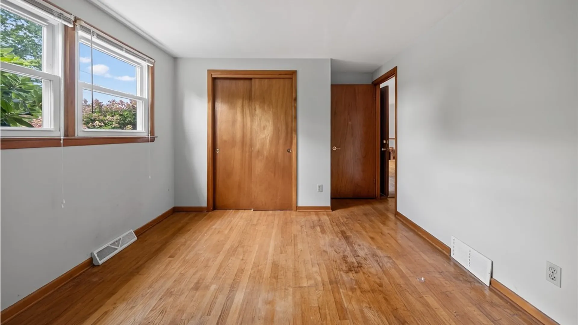 Property at 7886 Walnut Place, Clay, NY 13090 20