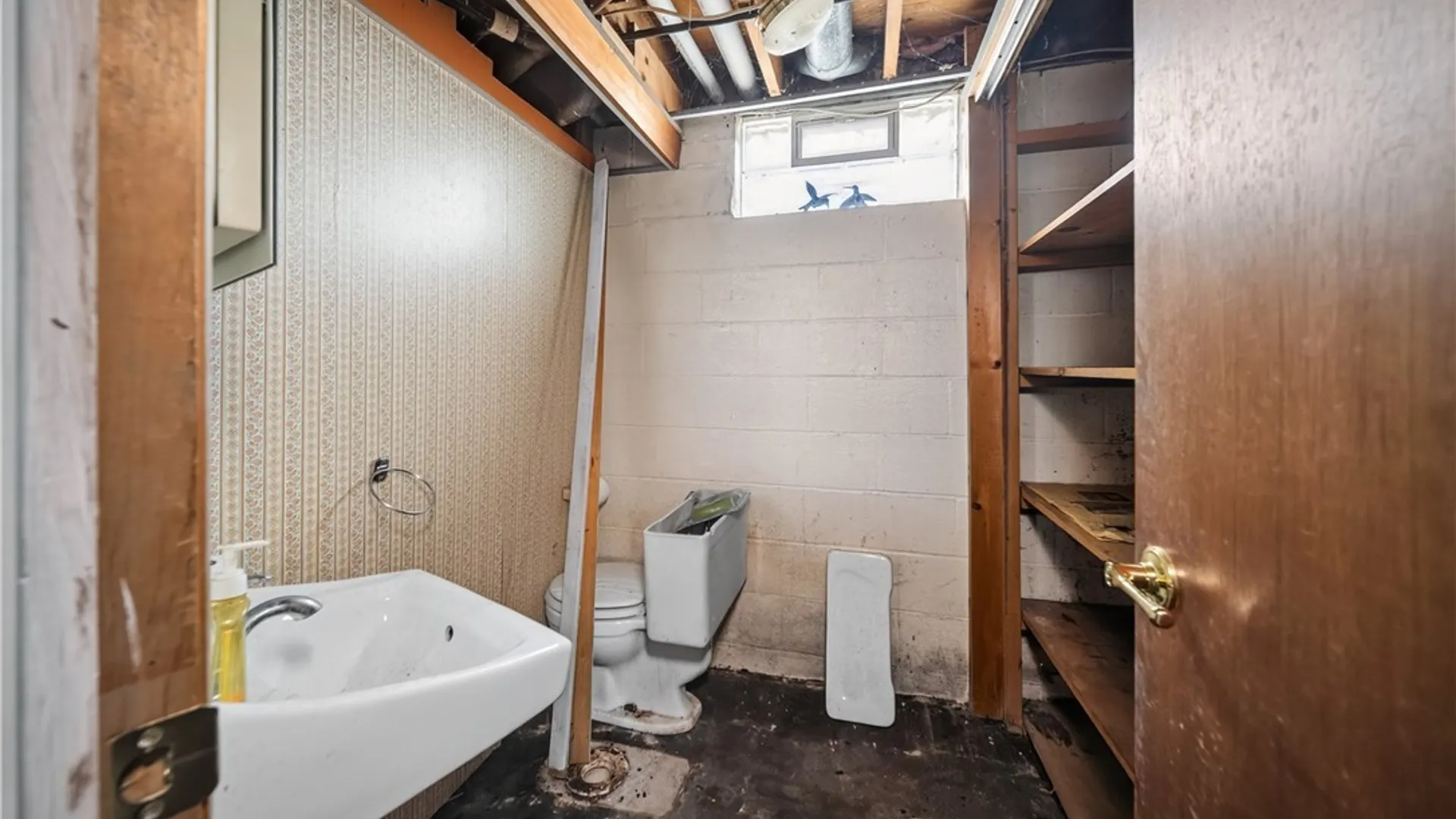 Property at 7886 Walnut Place, Clay, NY 13090 24