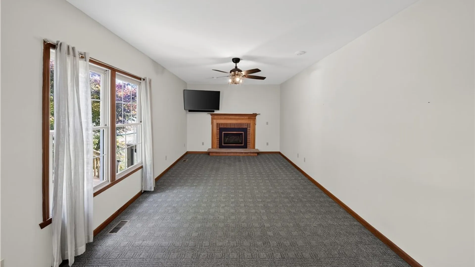 Property at 4932 Tinderbox Circle, Manlius, NY 13104 21