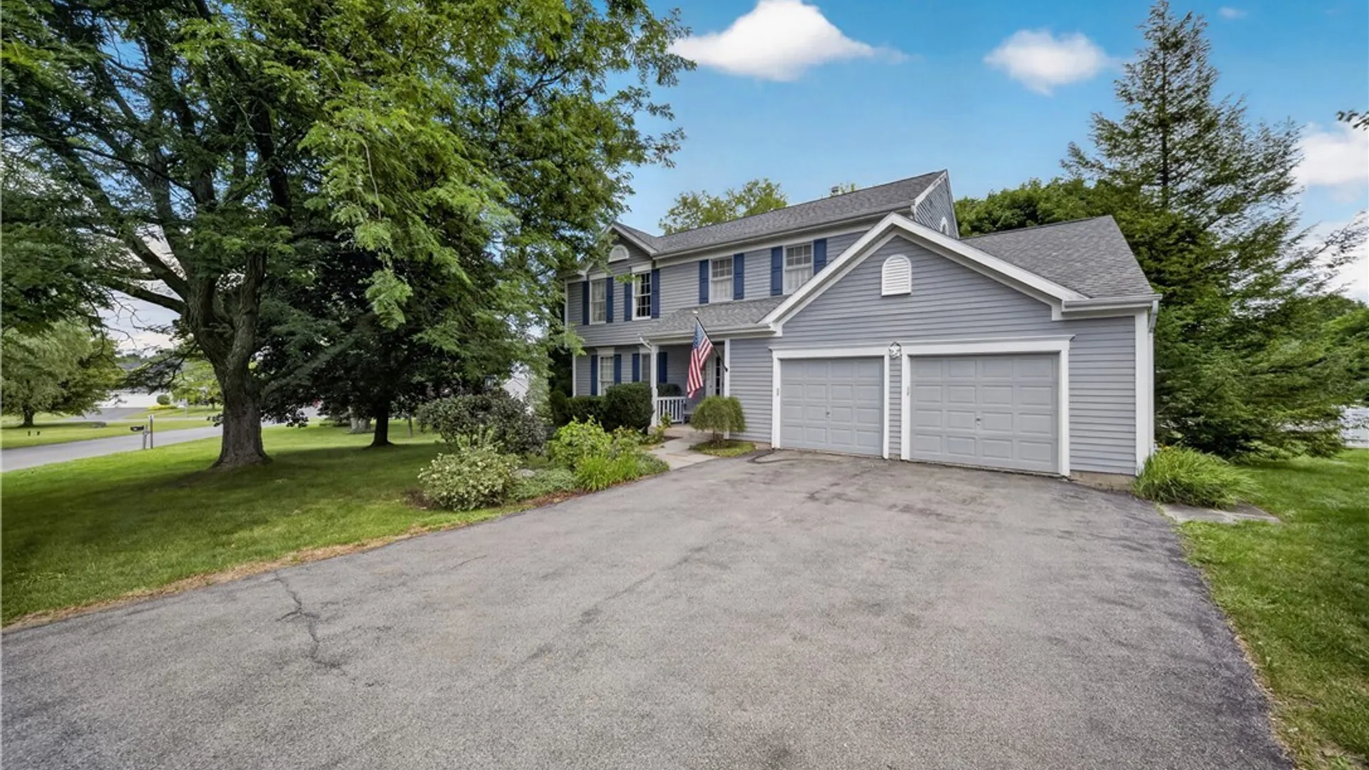 Property at 4932 Tinderbox Circle, Manlius, NY 13104 3