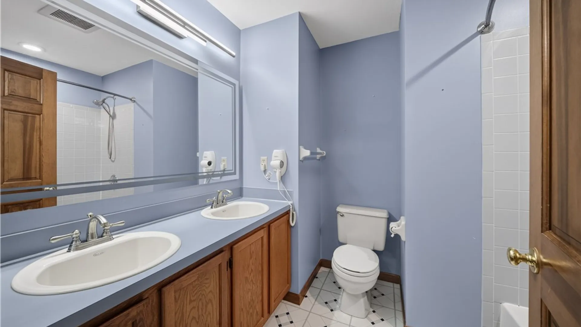 Property at 4932 Tinderbox Circle, Manlius, NY 13104 34