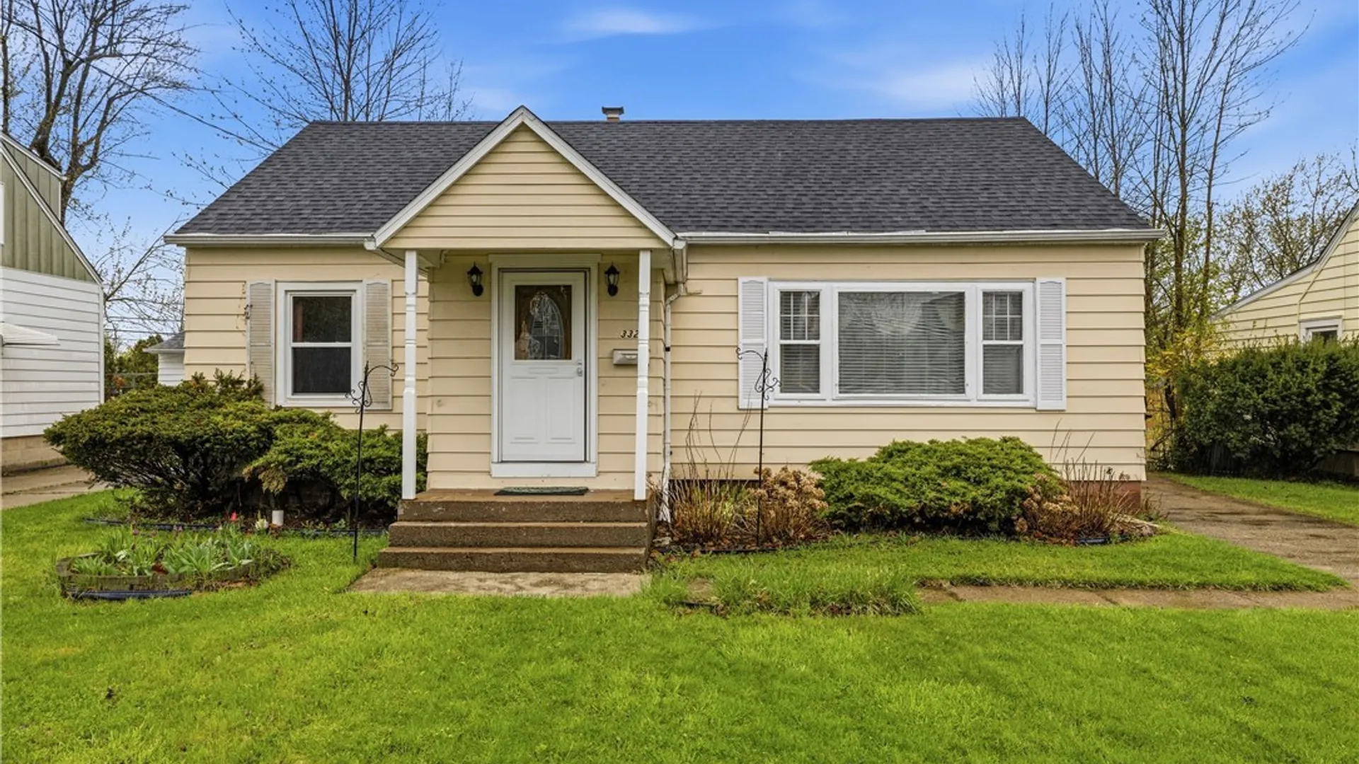 Property at 332 Springville Avenue, Amherst, NY 14226 4
