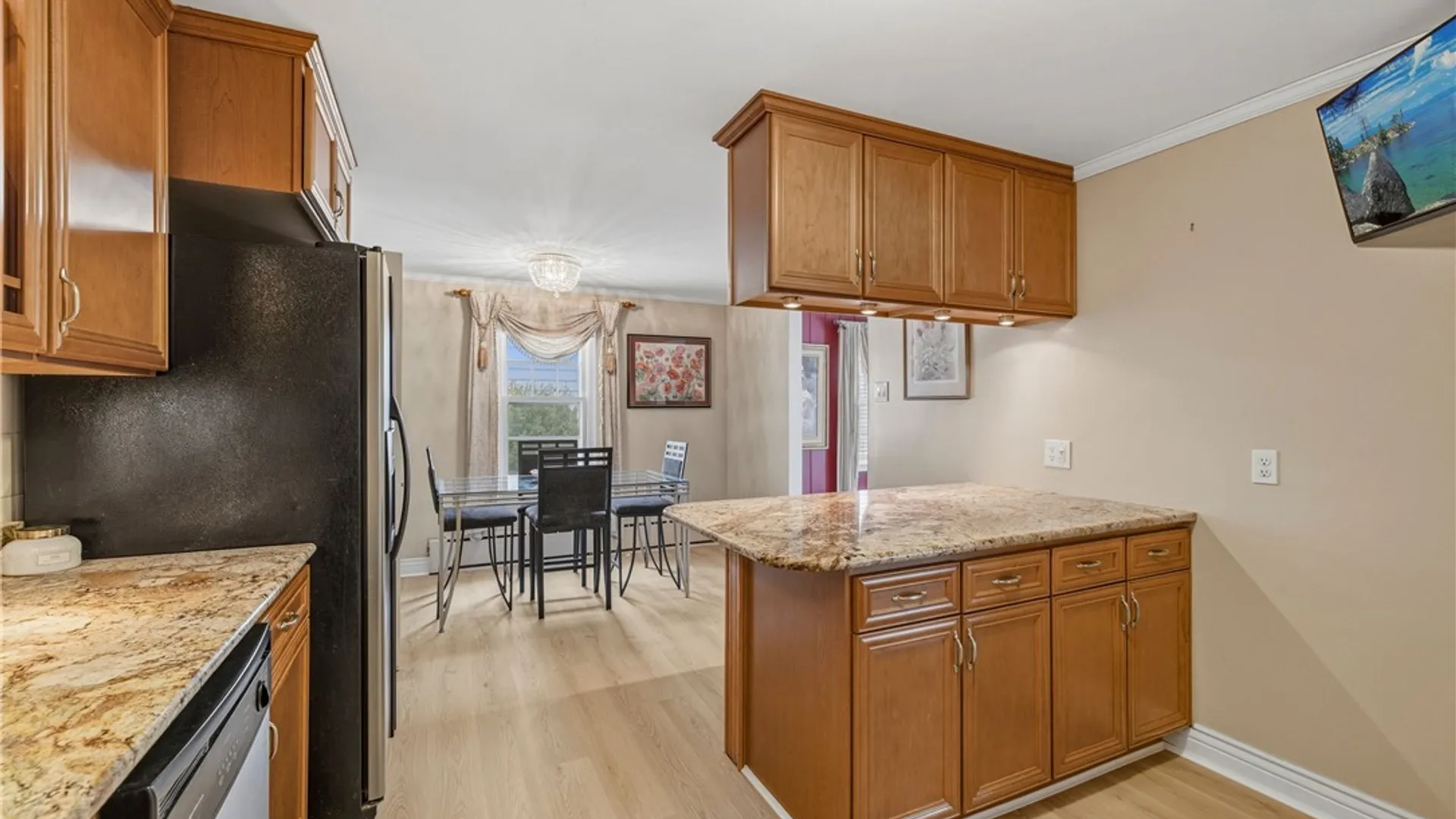 Property at 332 Springville Avenue, Amherst, NY 14226 12