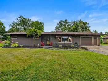 Property at 912 Escarpment Drive, Lewiston, NY 14092