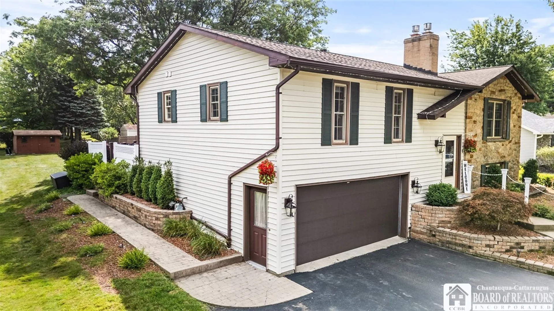 Property at 4 Andrew Court, Pomfret, NY 14063 5