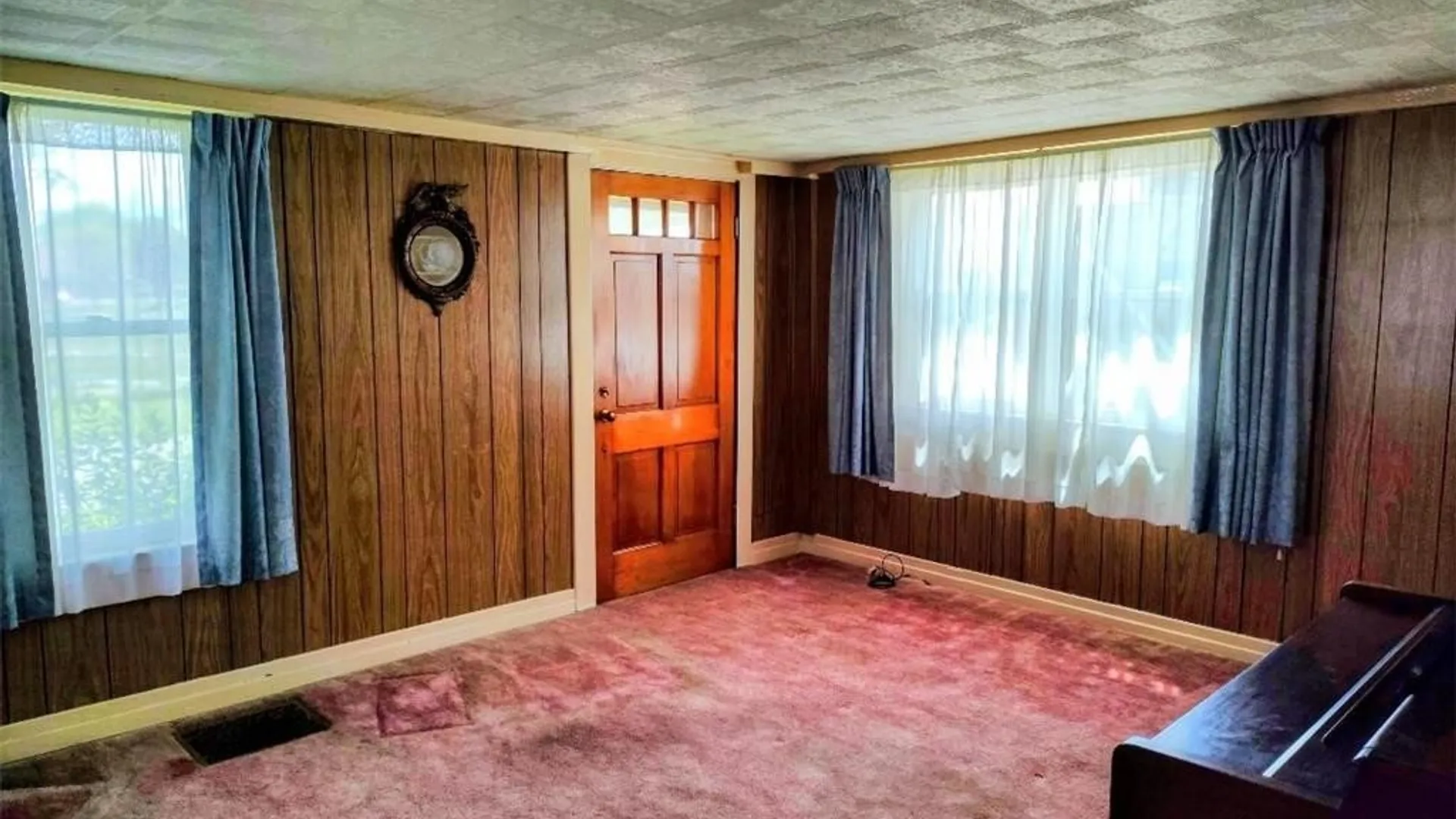Property at 16 Crestview Avenue, Cheektowaga, NY 14225 7
