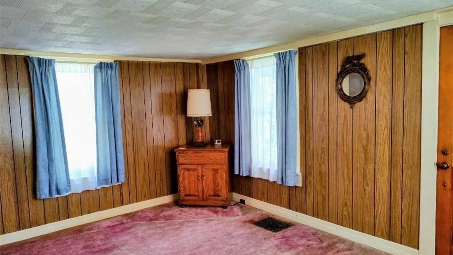 Property at 16 Crestview Avenue, Cheektowaga, NY 14225 8