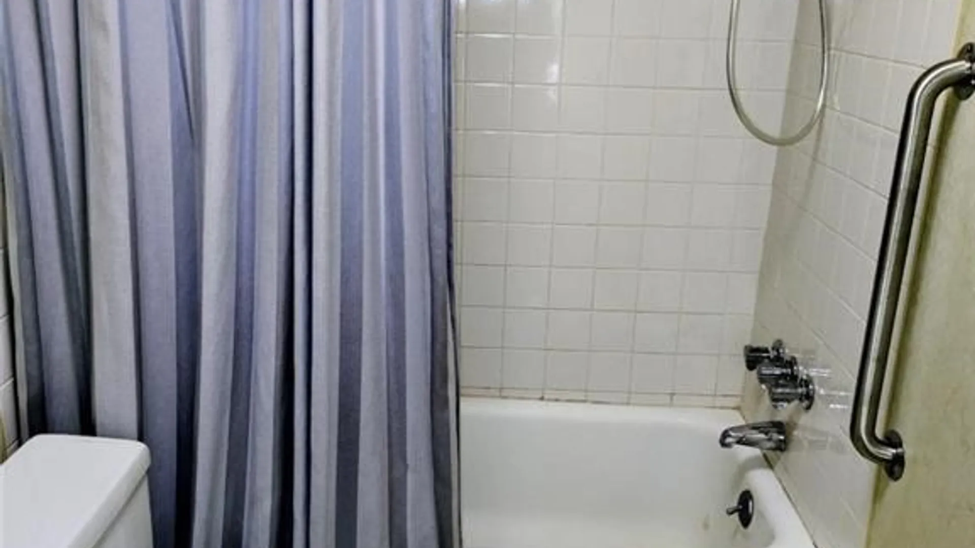 Property at 16 Crestview Avenue, Cheektowaga, NY 14225 10
