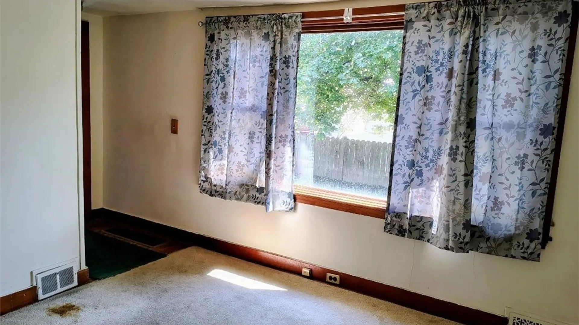 Property at 16 Crestview Avenue, Cheektowaga, NY 14225 28