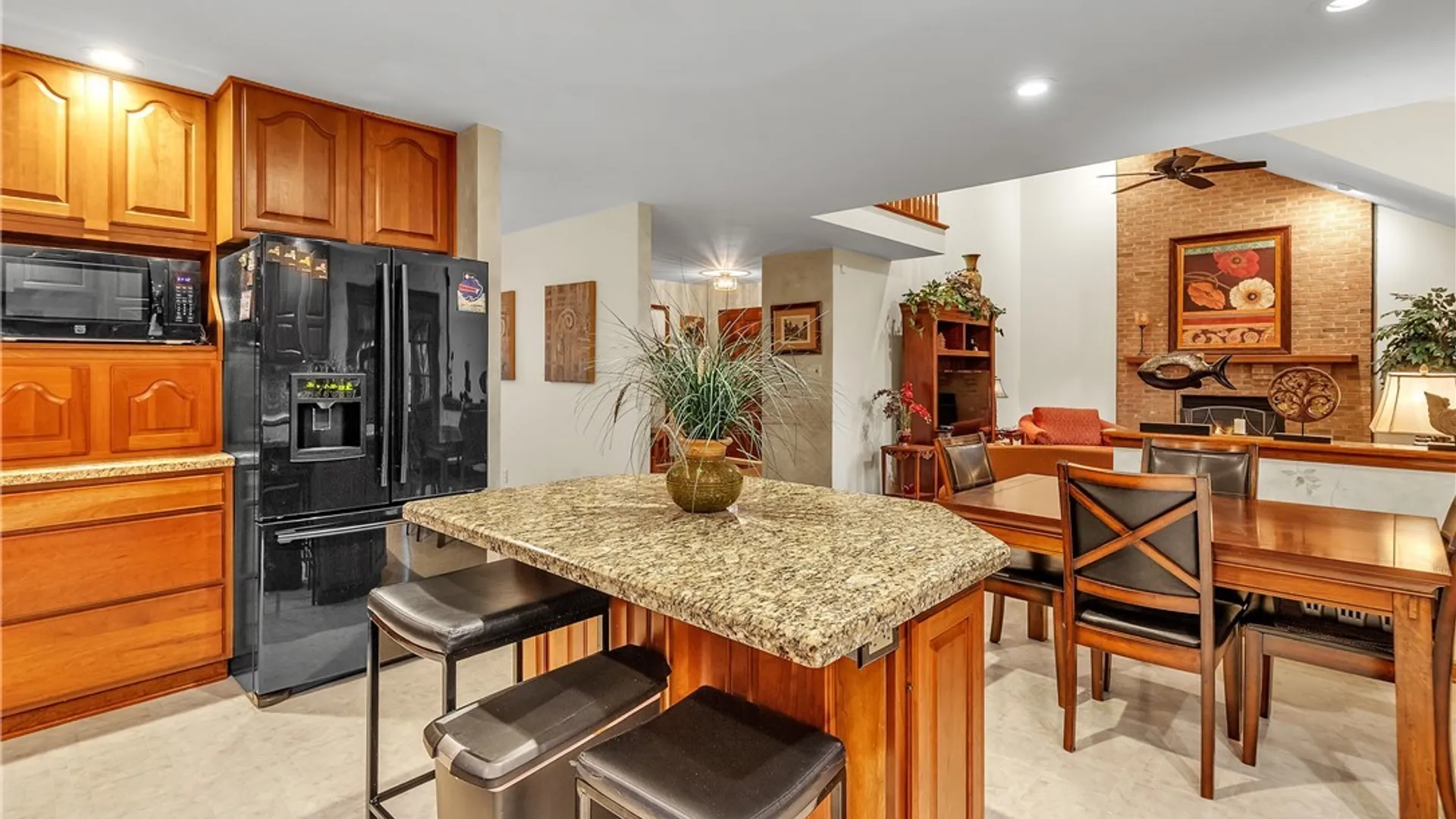 Property at 299 Deerwood Lane, Grand Island, NY 14072 31