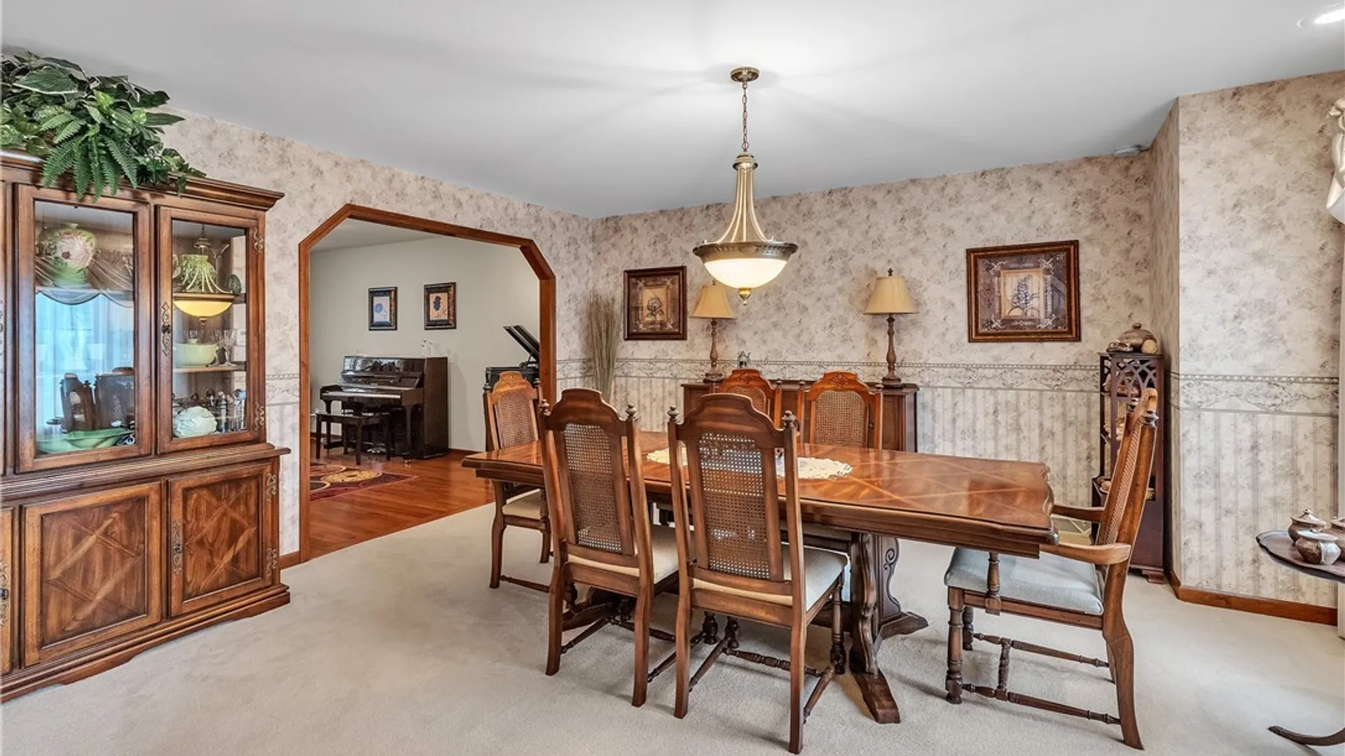 Property at 299 Deerwood Lane, Grand Island, NY 14072 21