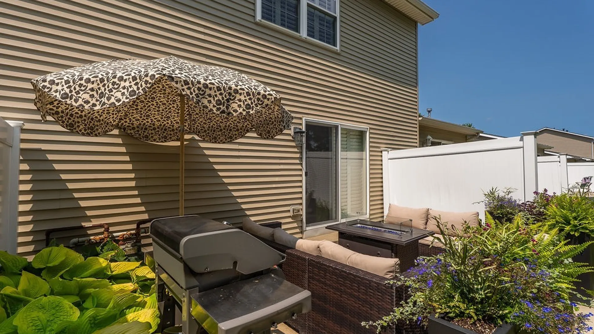 Property at 35 Union Common, Amherst, NY 14221 23