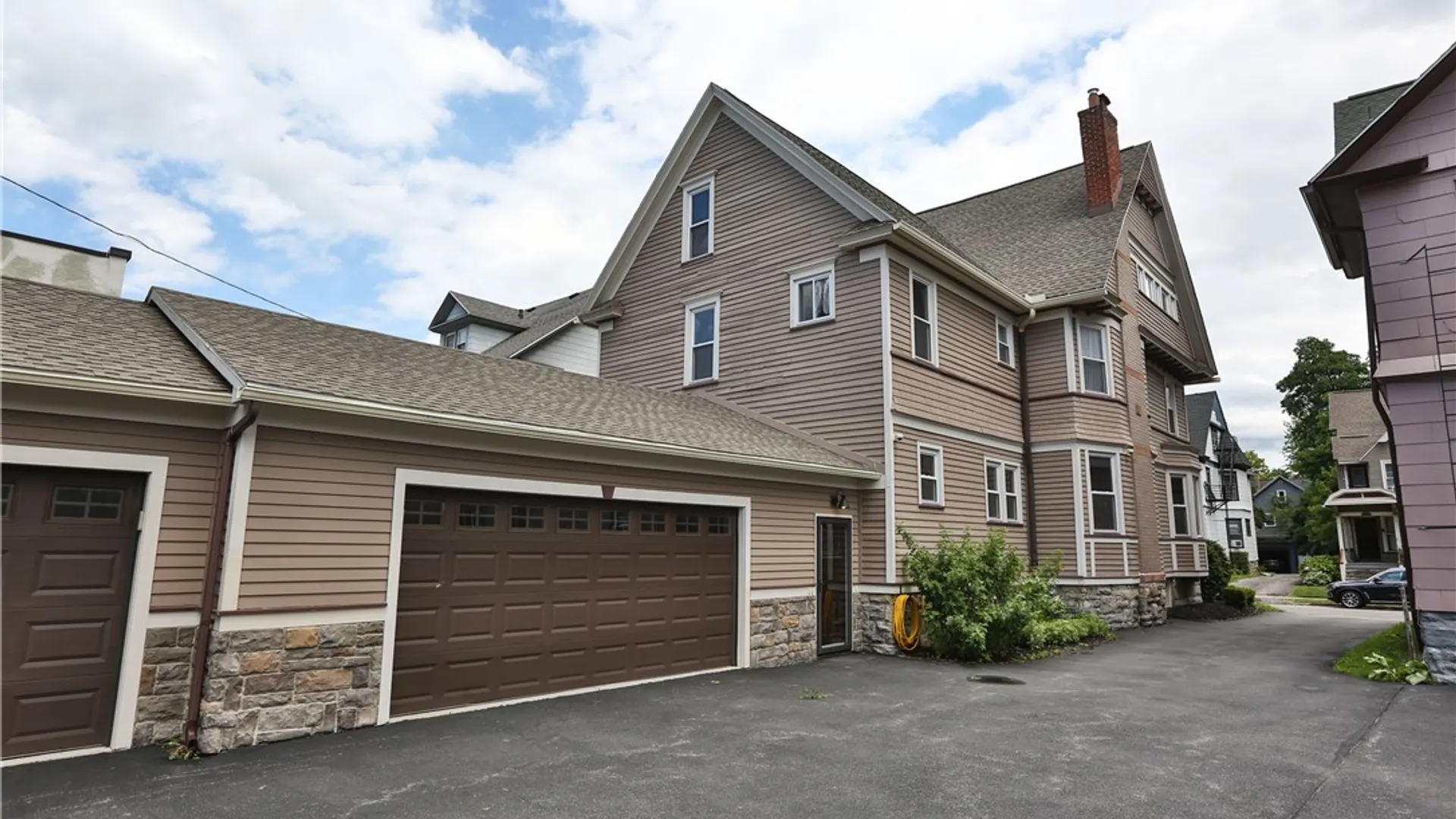 Property at 71 Rutgers St, Rochester, NY 14607 7