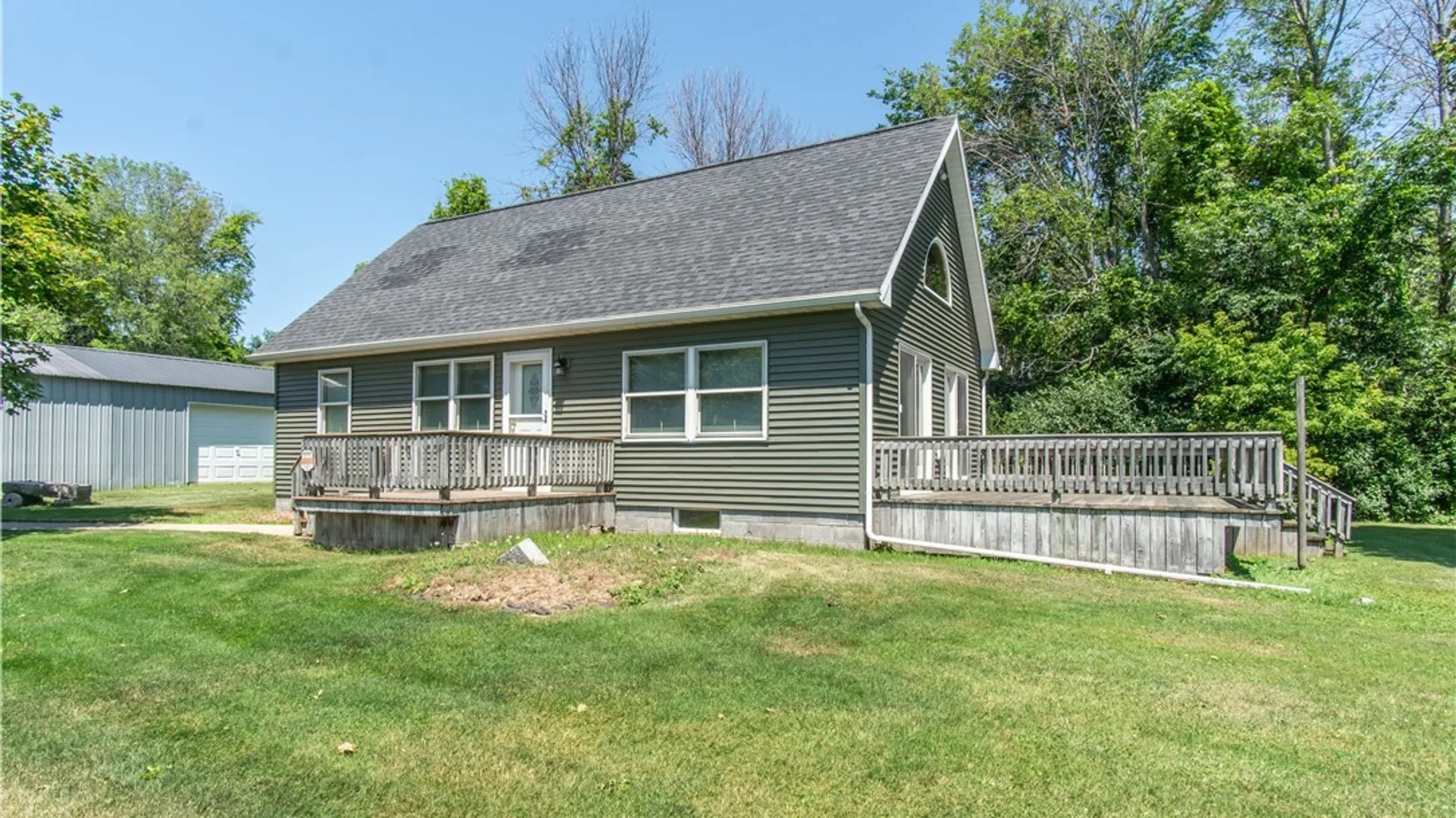 Property at 26884 Three Mile Point Road, Lyme, NY 13622 4