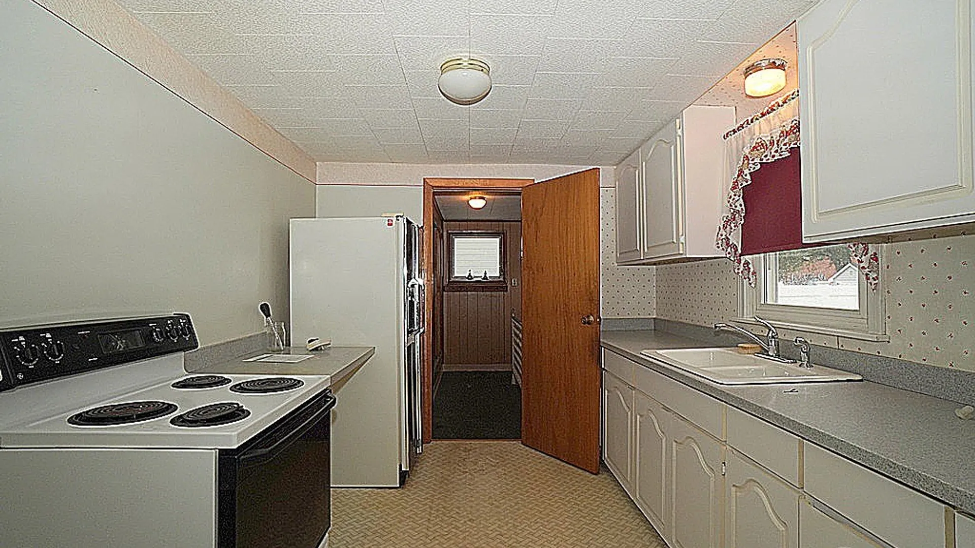 Property at 220 Homewood Avenue, Tonawanda, NY 14217 5