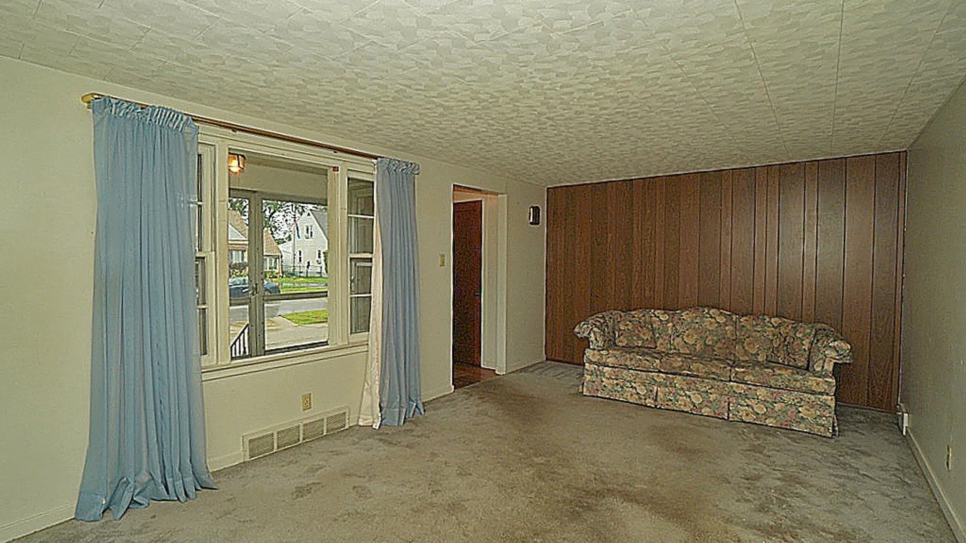 Property at 220 Homewood Avenue, Tonawanda, NY 14217 8