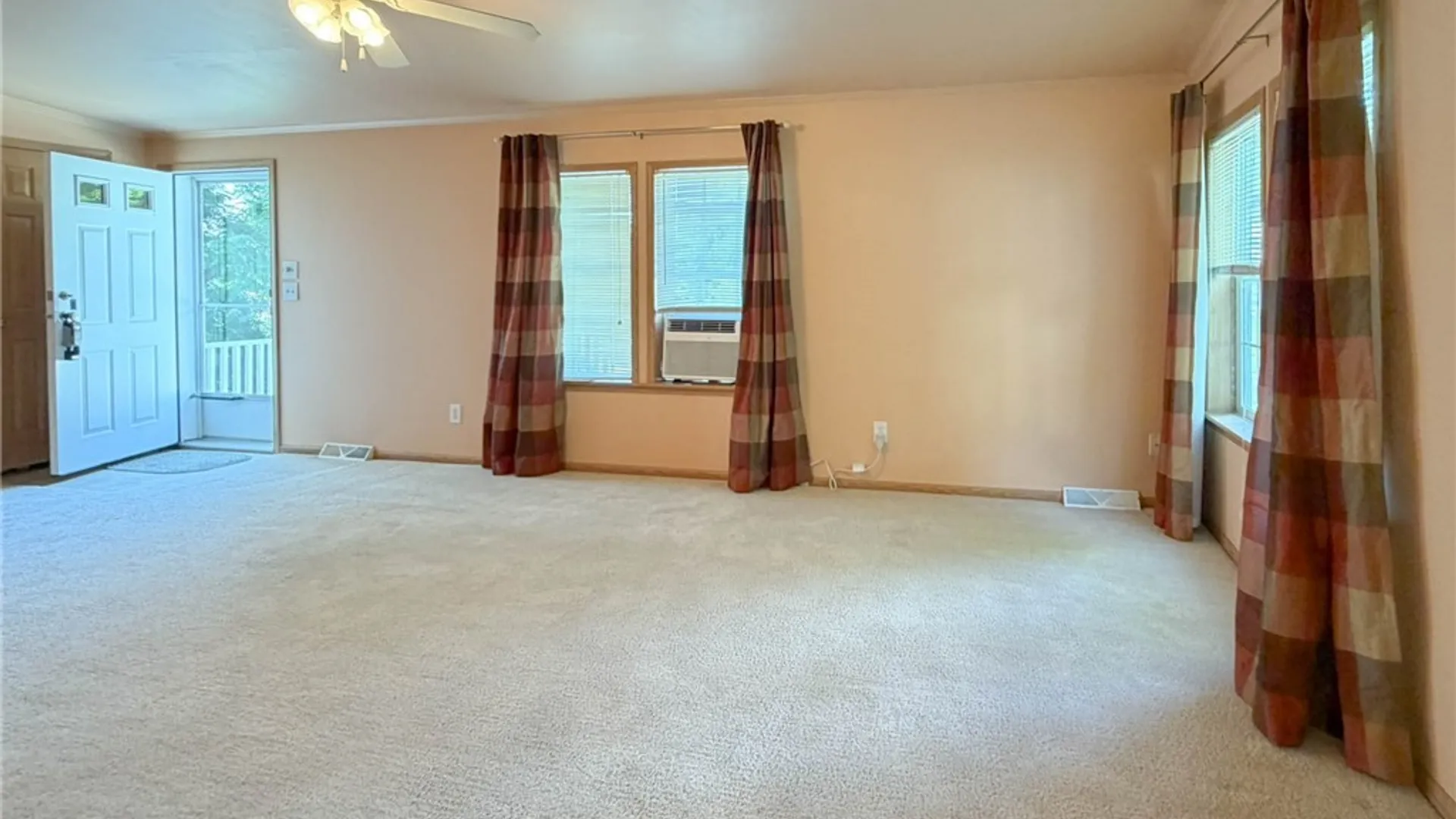 Property at 29 Horizon Drive, New Hartford, NY 13413 7