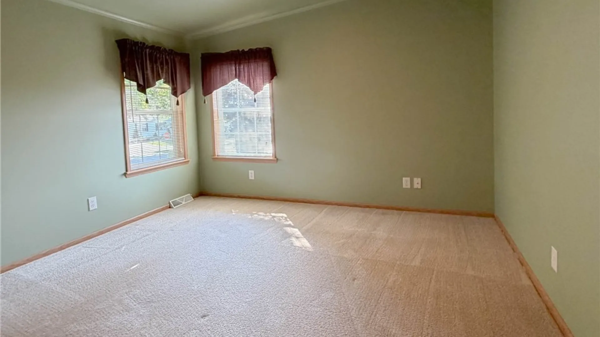 Property at 29 Horizon Drive, New Hartford, NY 13413 17