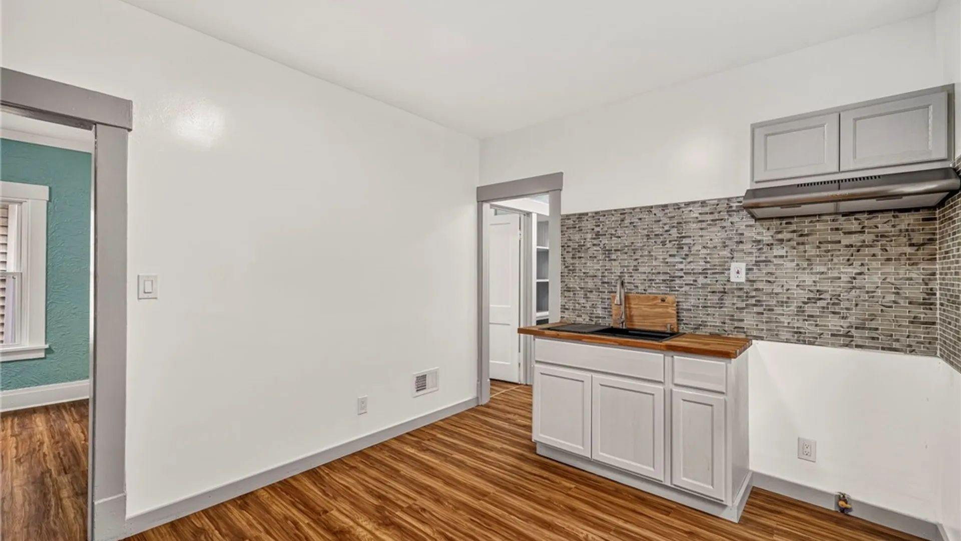 Property at 55 Wyoming Avenue, Buffalo, NY 14215 23