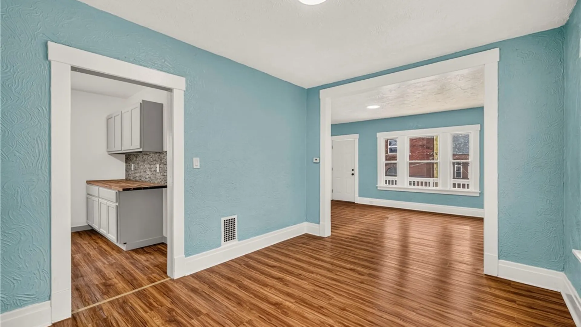 Property at 55 Wyoming Avenue, Buffalo, NY 14215 31