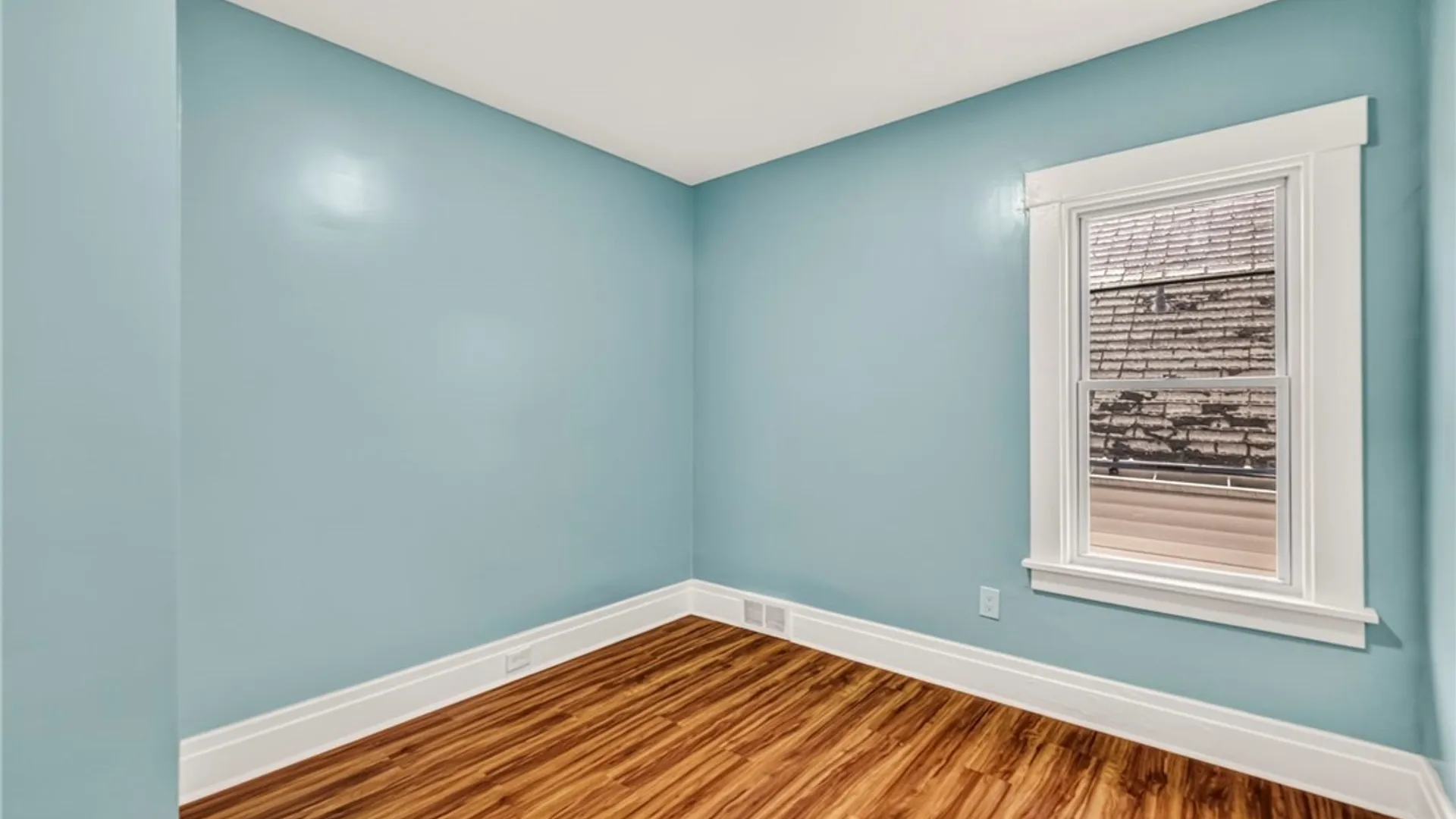 Property at 55 Wyoming Avenue, Buffalo, NY 14215 32