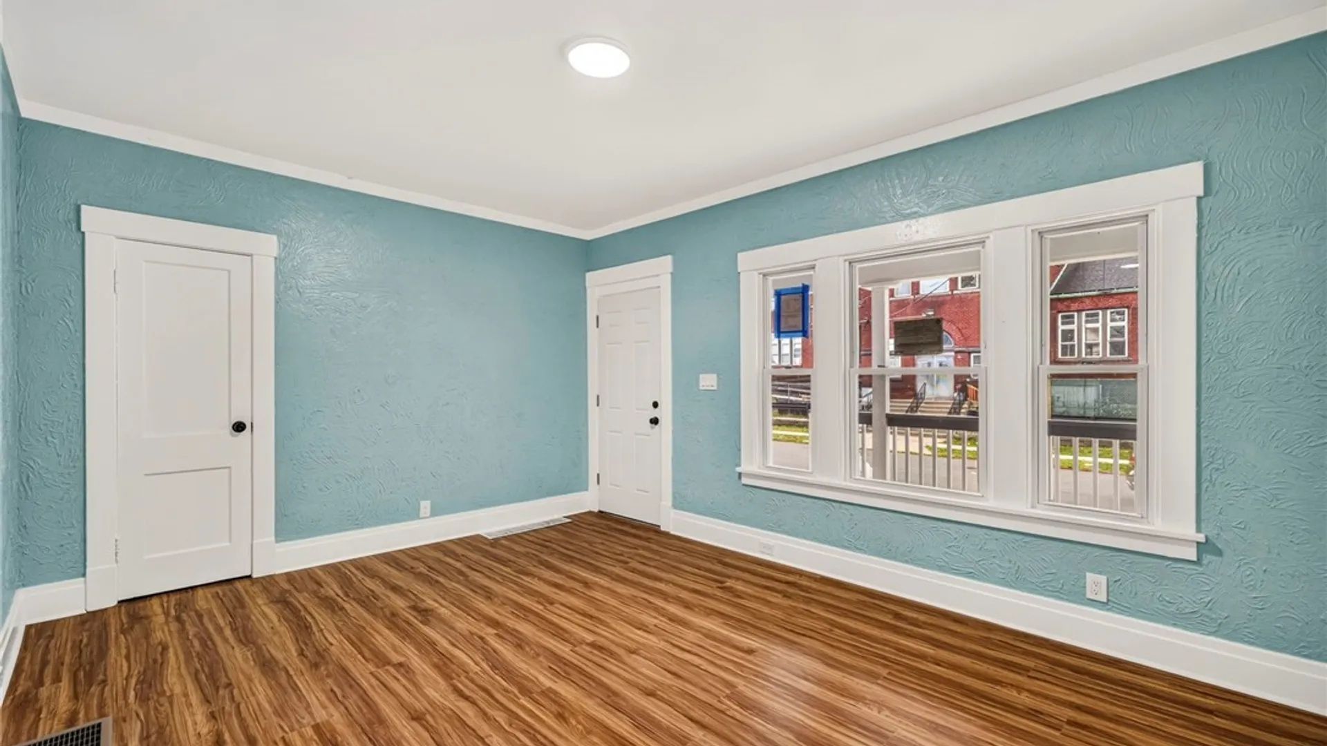 Property at 55 Wyoming Avenue, Buffalo, NY 14215 8