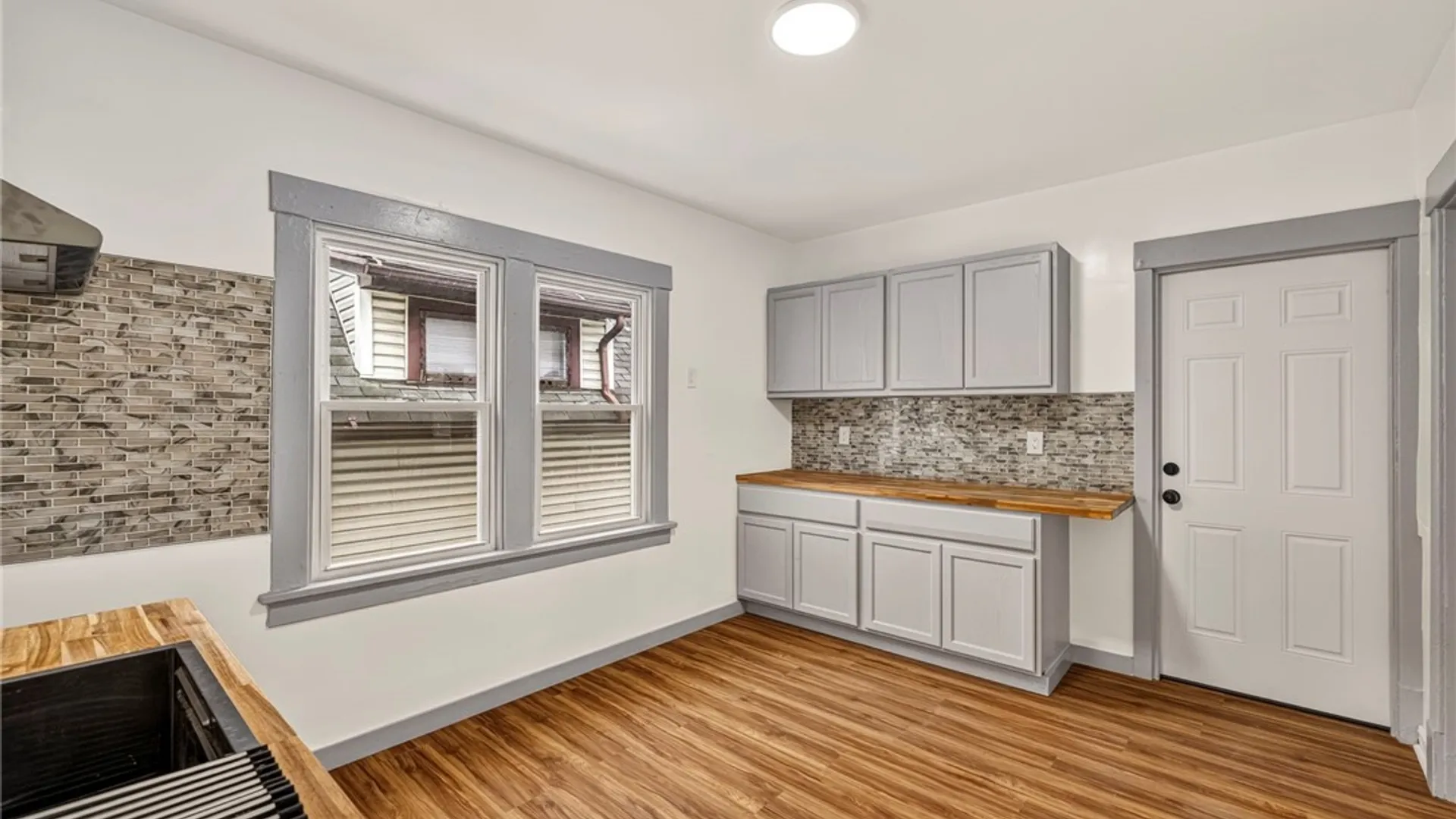 Property at 55 Wyoming Avenue, Buffalo, NY 14215 39