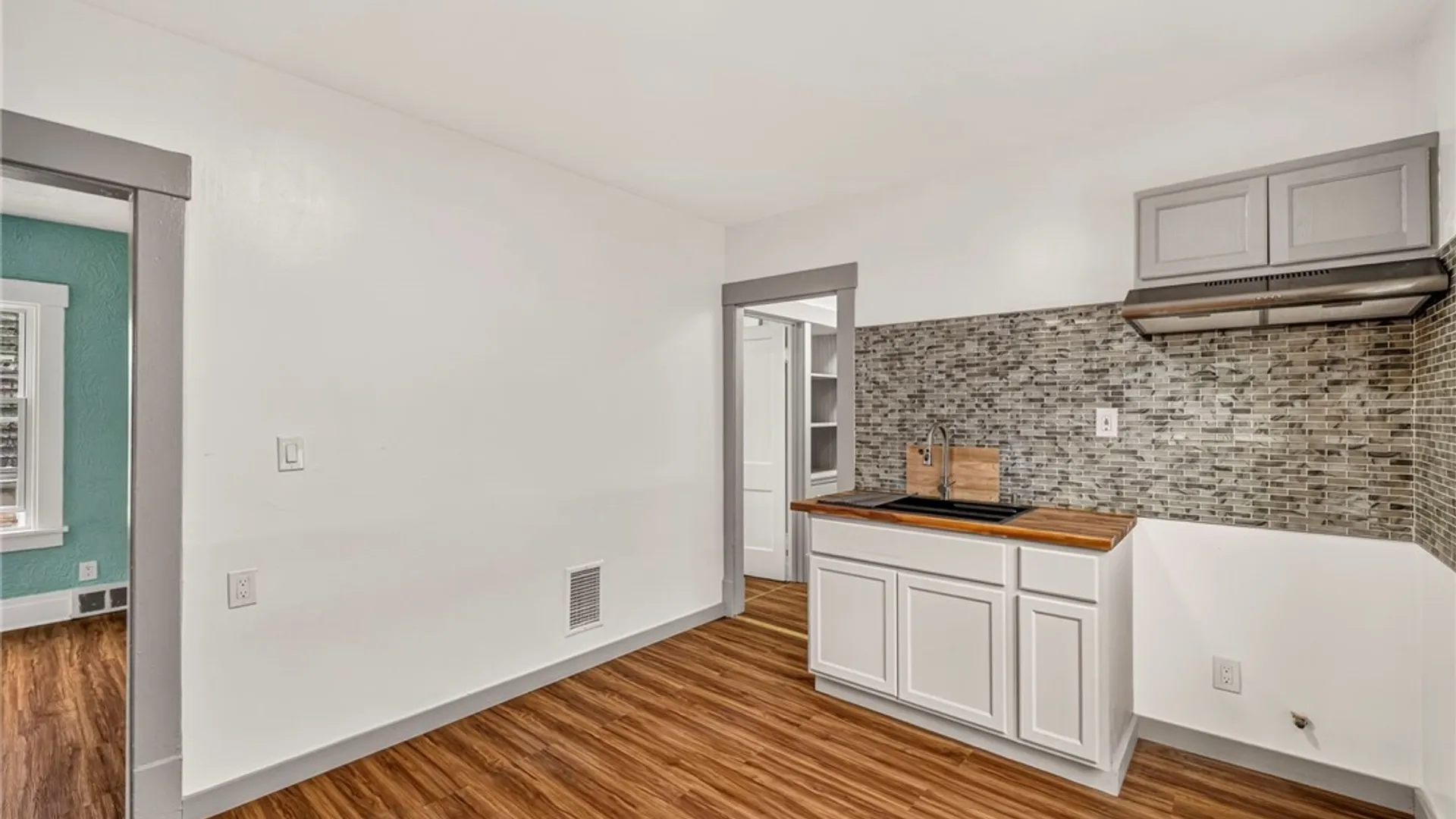 Property at 55 Wyoming Avenue, Buffalo, NY 14215 40